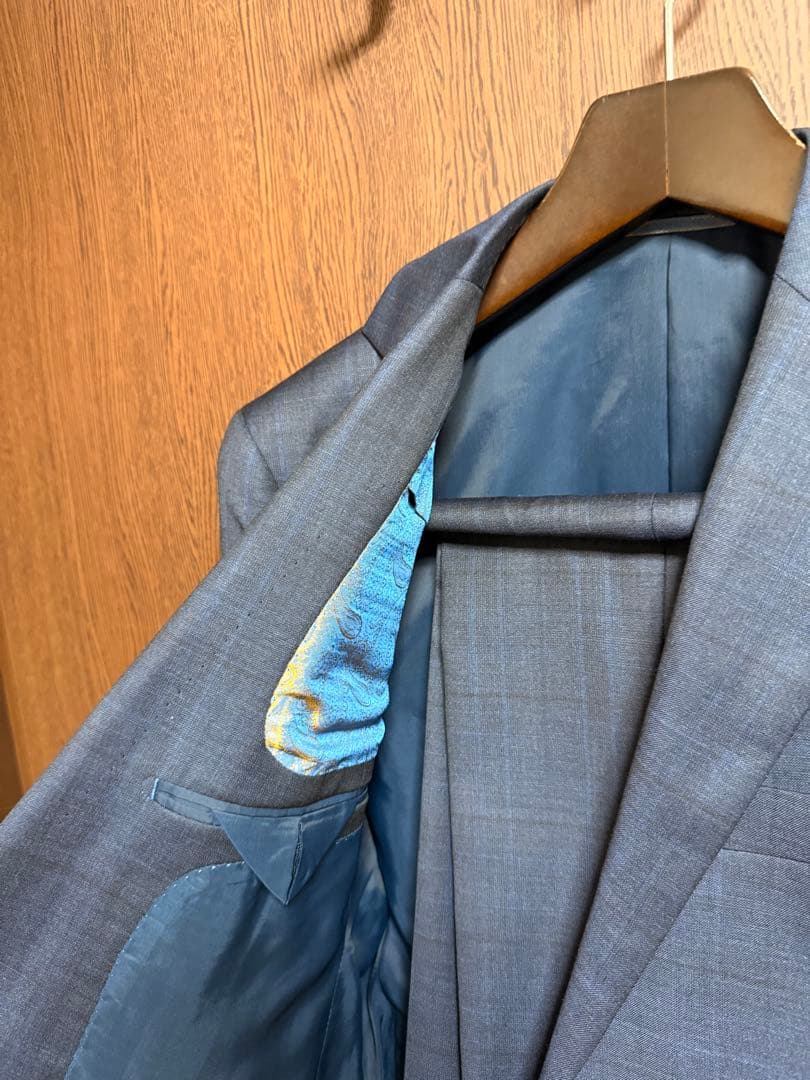 A5新品未使用！イタリア素材ロロピアーナ無地調ネイビーチェック柄スーツ！サンプル