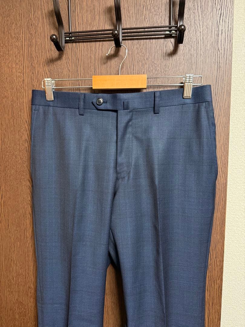 A5新品未使用！イタリア素材ロロピアーナ無地調ネイビーチェック柄スーツ！サンプル