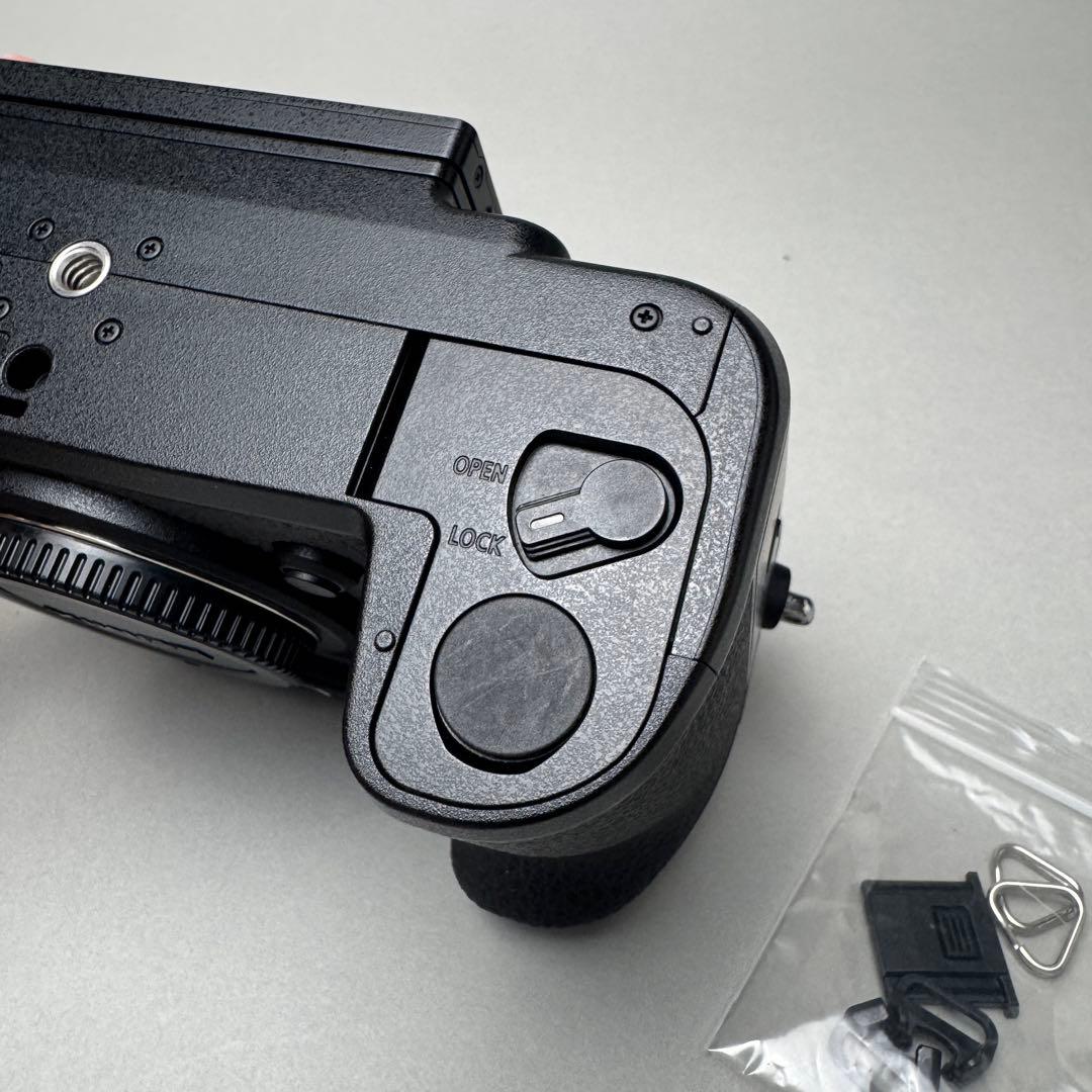 S.K.【美品】LUMIX GH6 カメラ　本体ボディー　おまけ多数