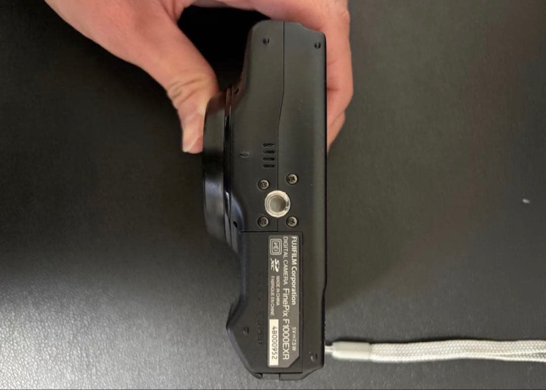 FUJIFILM FinePix F1000EXR コンパクトデジタルカメラ