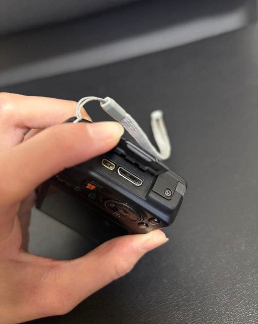 FUJIFILM FinePix F1000EXR コンパクトデジタルカメラ