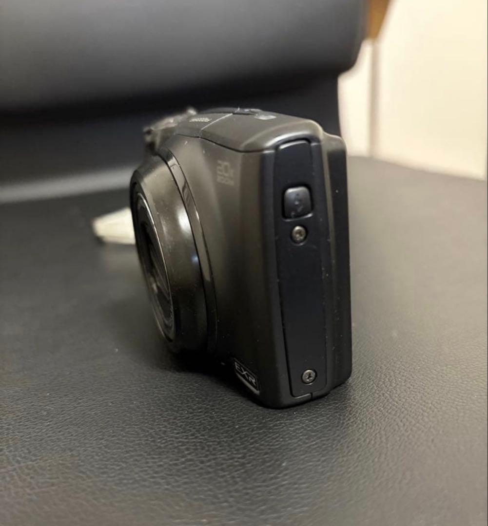 FUJIFILM FinePix F1000EXR コンパクトデジタルカメラ