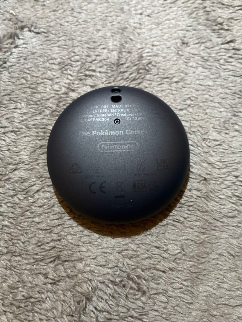 Pokemon GO Plus ポケモンボールデザイン