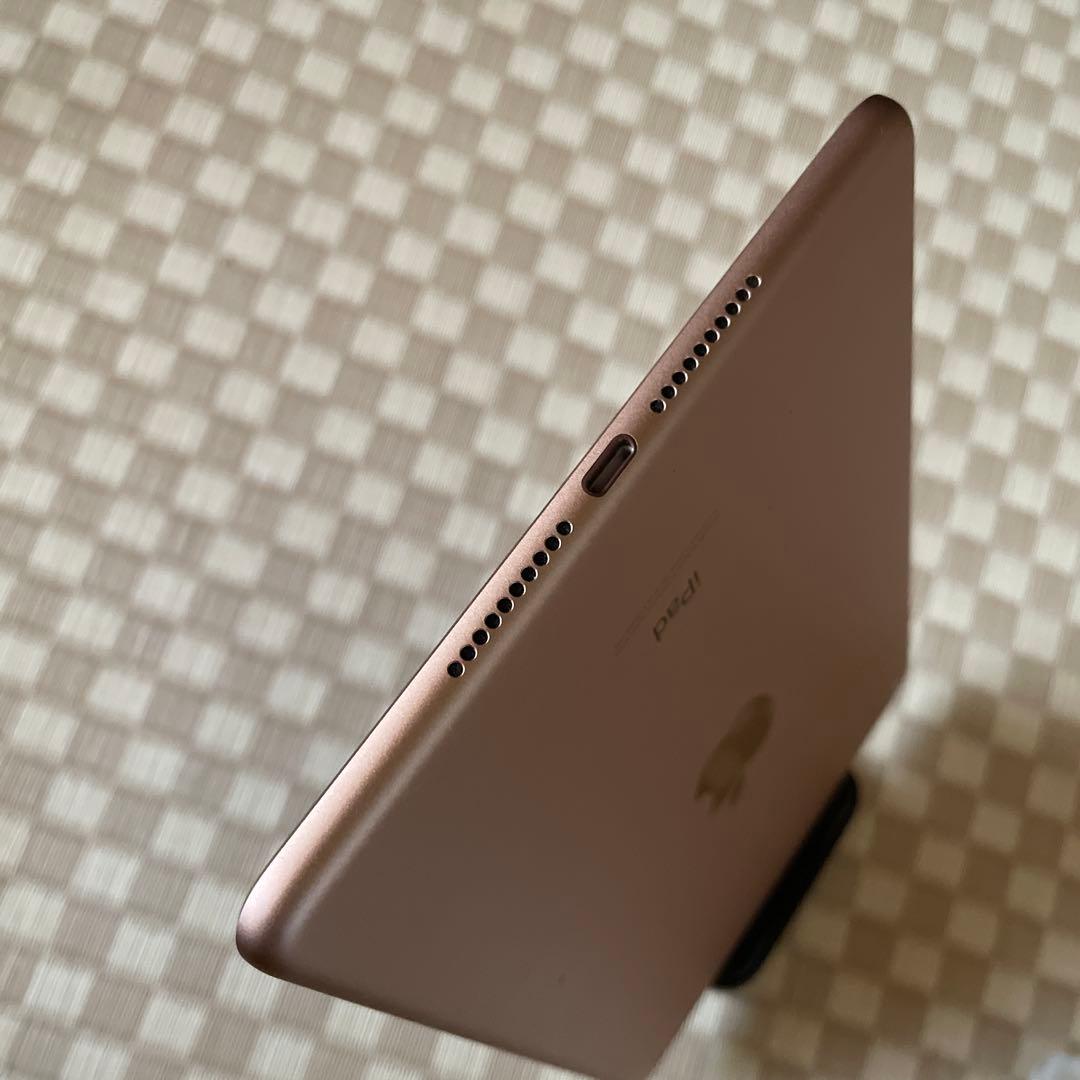 中古品 Apple iPad mini 第5世代 Wi-Fi 64GB ゴールド