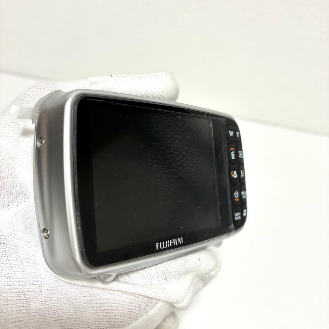 【ほぼ未使用・箱あり】FUJIFILM FinePix Z37 シルバー