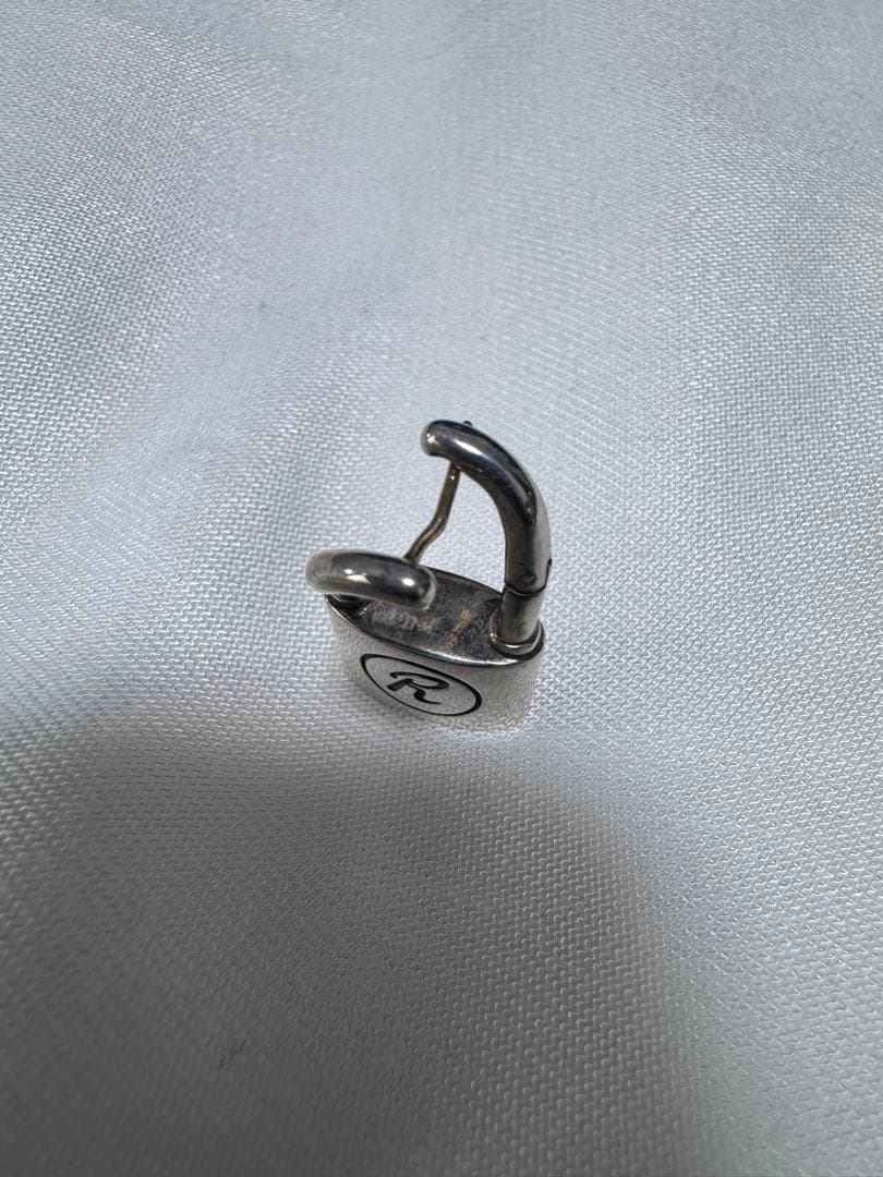 REBEL YELL ピアス