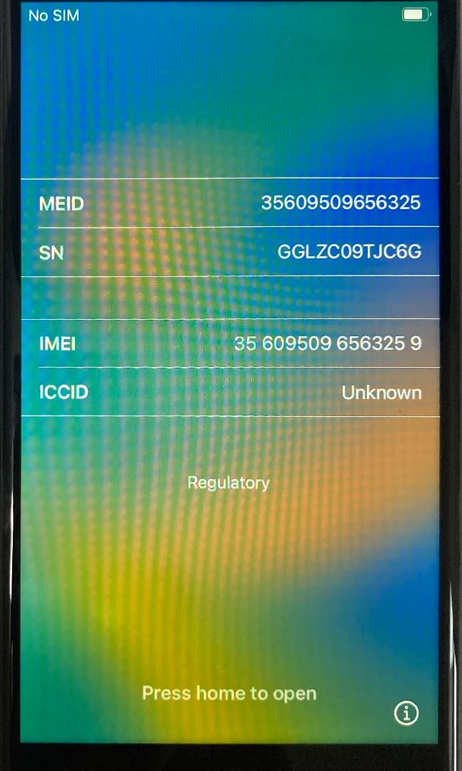iPnone 8 64G　本体　SIMフリー　中古（2019年購入）
