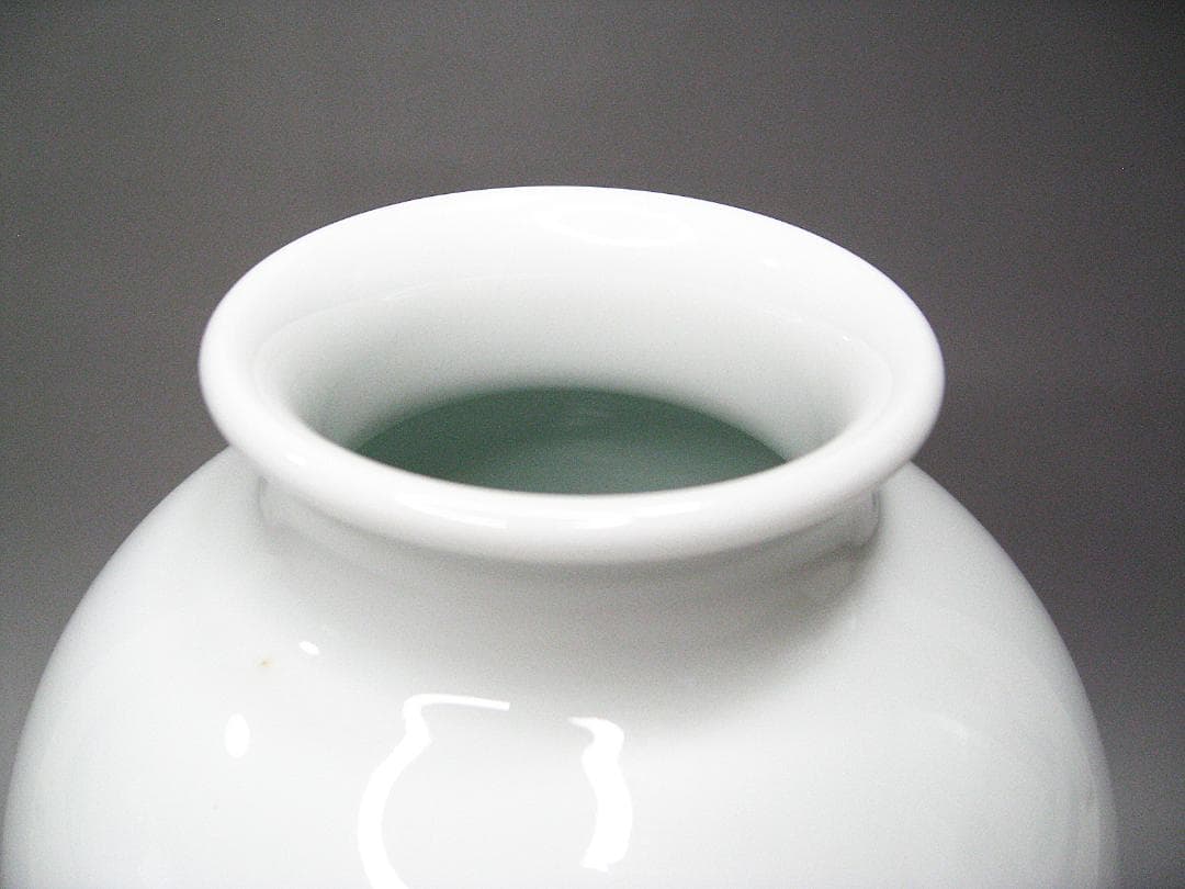 #人間国宝 #十四代 #酒井田柿右衛門 #錦牡丹鳥紋 #花瓶 #共箱 #美品