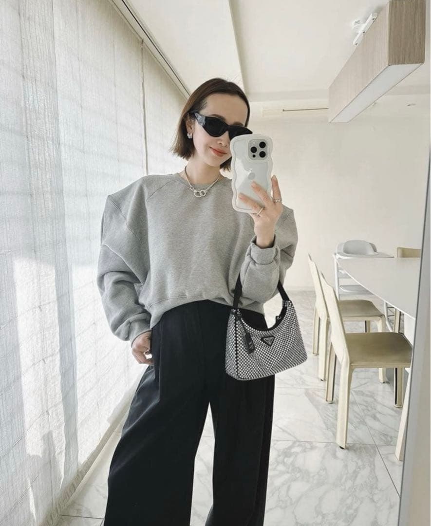 【美品】金子綾さん愛用 AMOMMA スウェット グレー