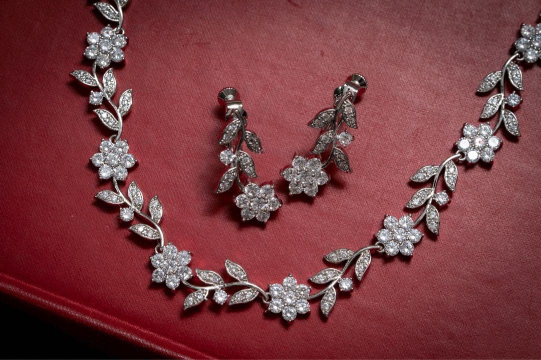 LoveTiara フローラルライン ジルコニア ネックレス ＆ イヤリング