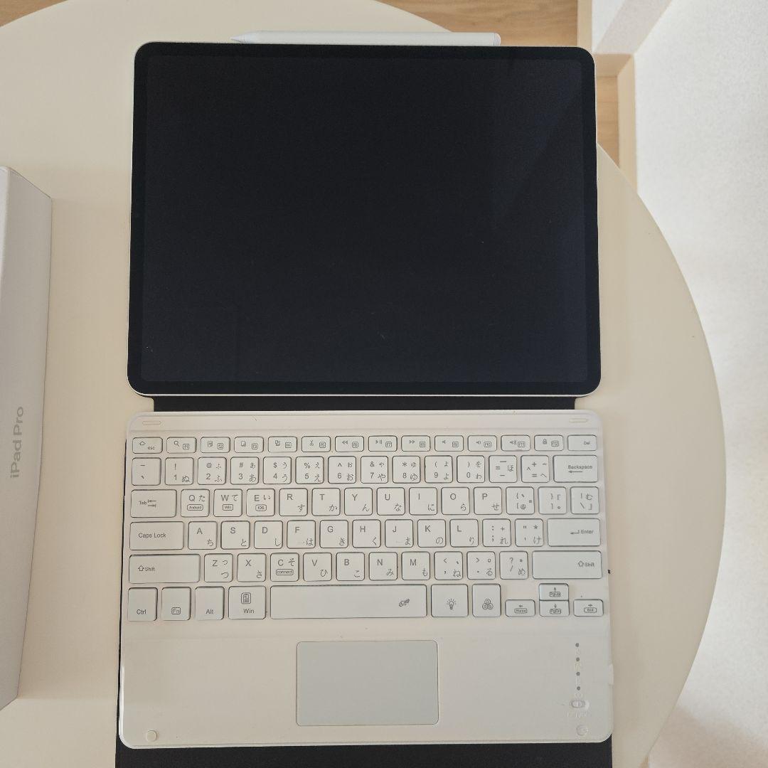 【美品】iPad Pro 12.9 第5世代 128GB+カバーキーボードファン