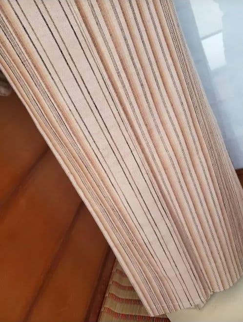 【美品＊未使用】真綿紬　縞　ベージュ　しつけ付き　正絹　スモールサイズ　特価☆