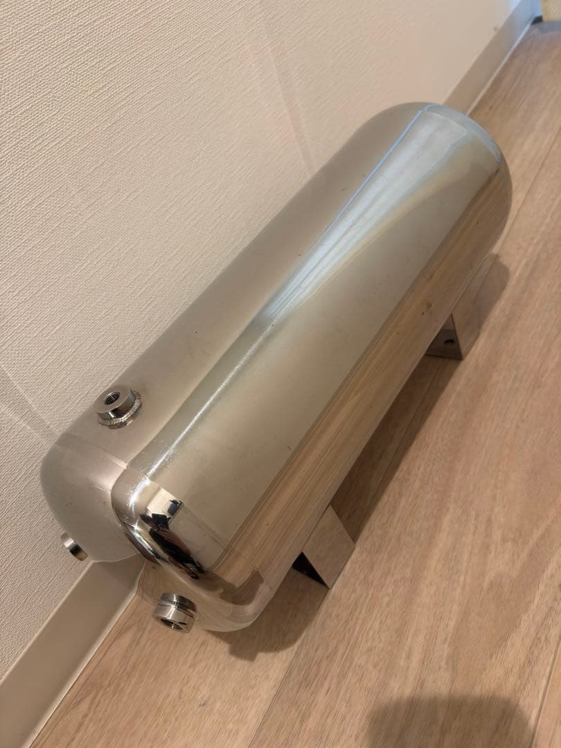 ステンレス　エアータンク　メッキ