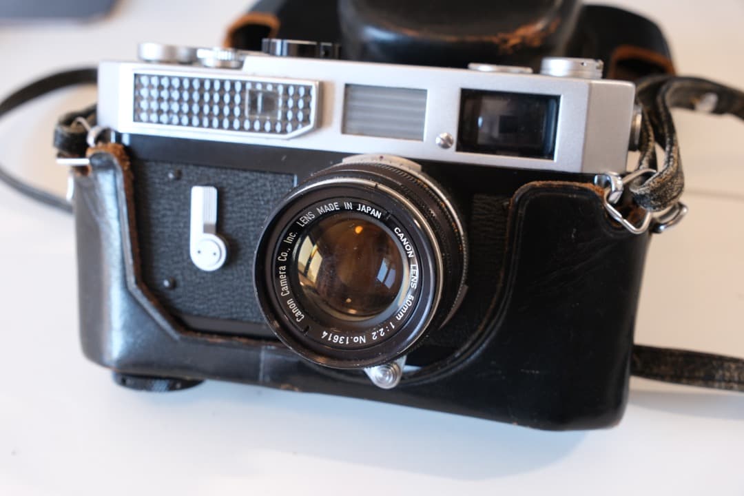 Canon 7 レンジファインダーカメラ（レンズ・純正カバー付き）