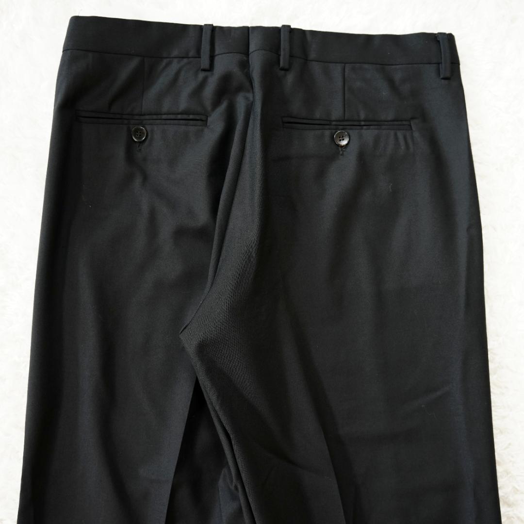 【美品】GUCCI　グッチ　ウールセットアップスーツ　ハンガー付き　ブラック