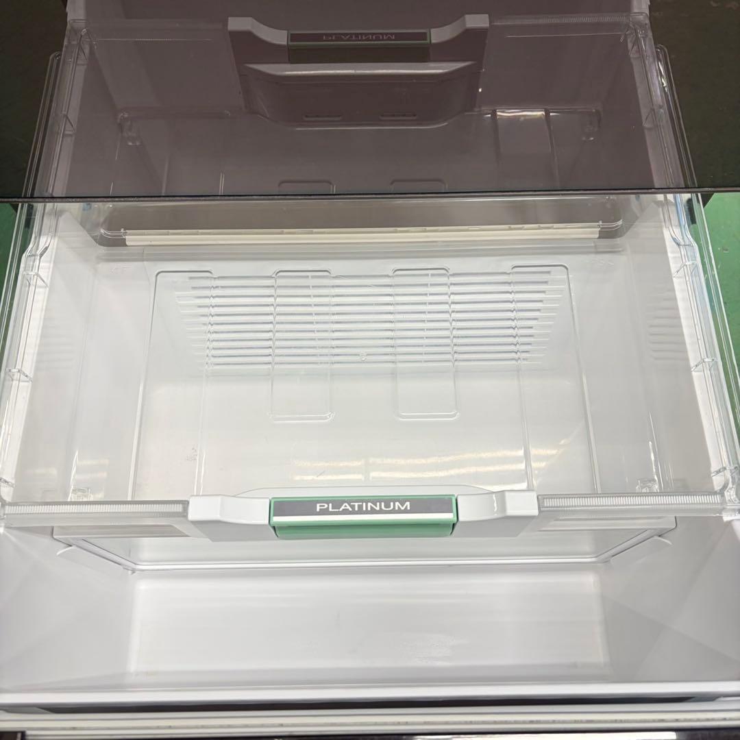 635 関東圏配送　大人気　鏡面デザイン　右開き　400L強　極美品　5ドア格安