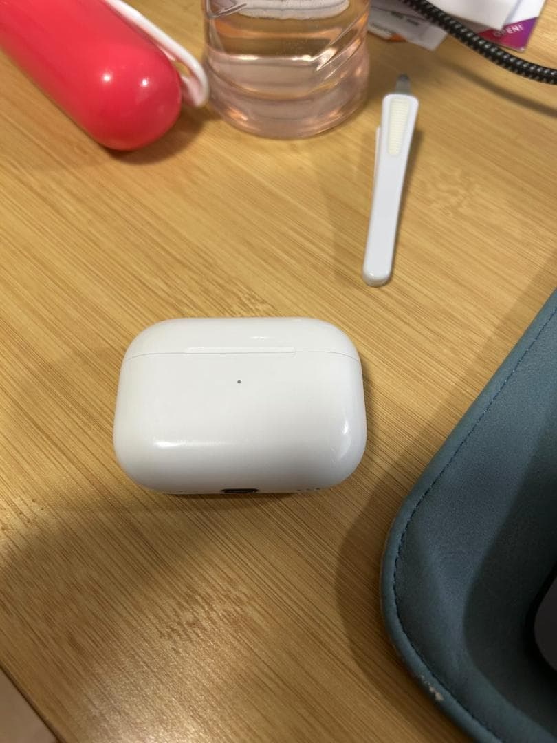 AirPods本体 ホワイト