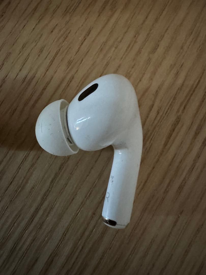 AirPods Pro（第2世代）Lightningモデル 本体のみ ケースなし