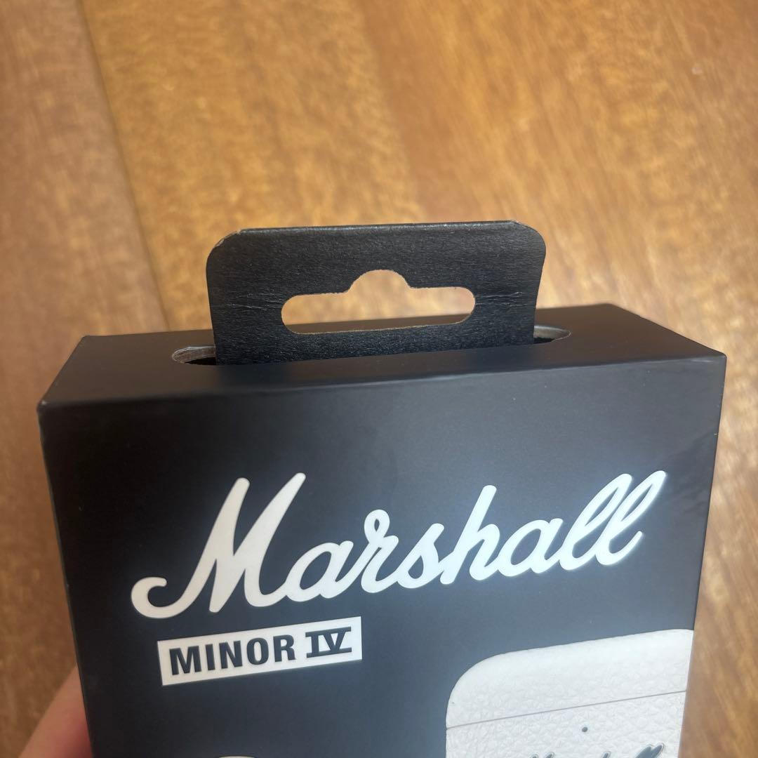 マーシャル　ワイヤレスイヤホン　クリーム