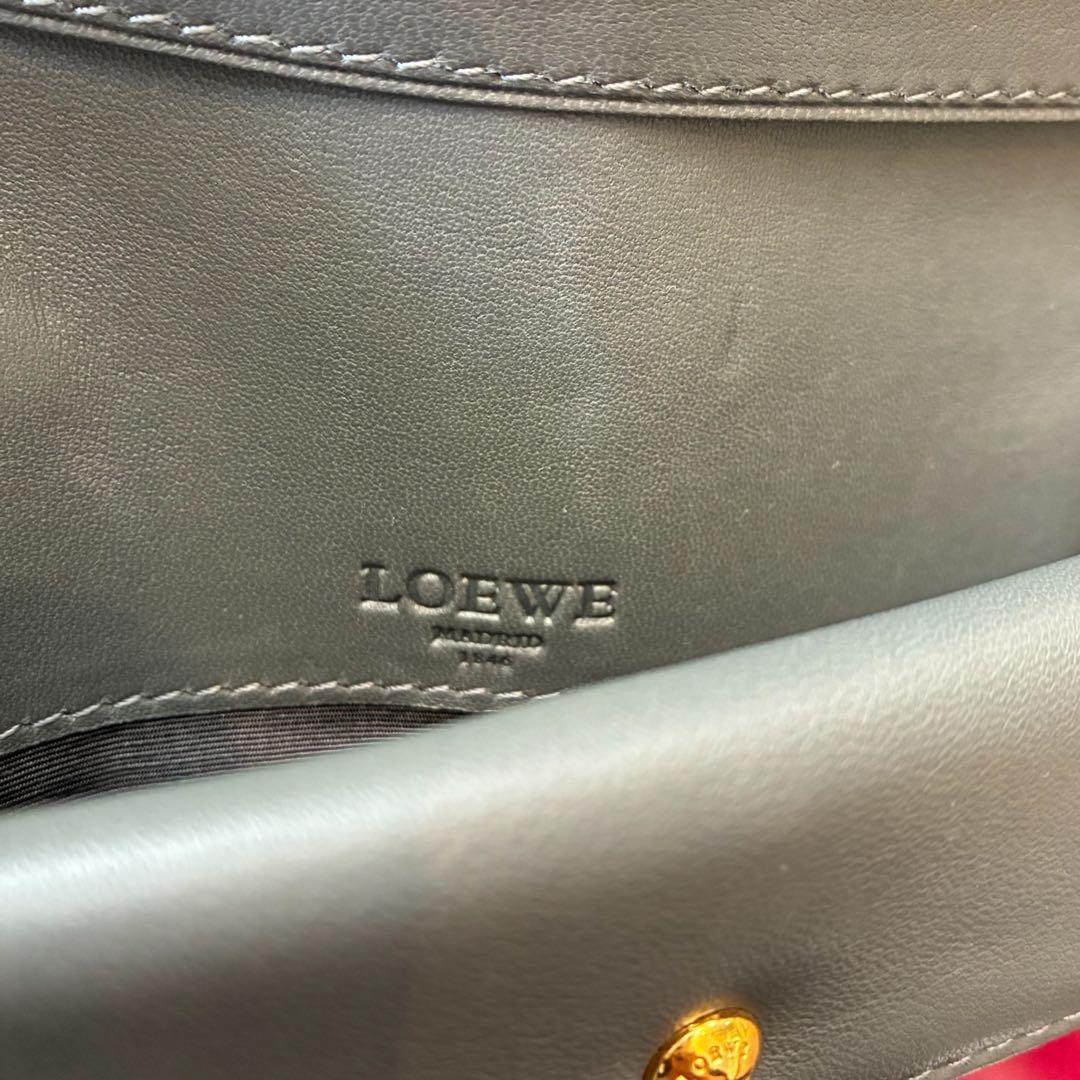 LOEWE ロエベ チェーンウォレット ピンクパープル ゴールドチェーン 箱付き