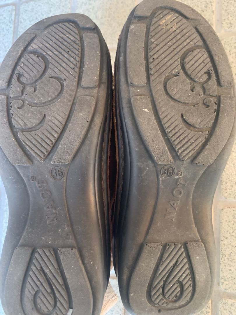 naot ナオト　本革レザーサボサンダル　39 23