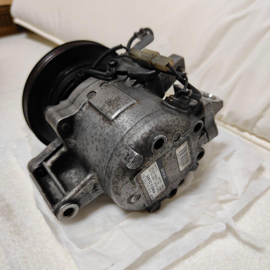 タント L375s エアコンコンプレッサー 純正品