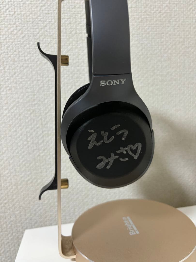 源田壮亮の妻 衛藤美彩サイン入り ヘッドホン　乃木フェス