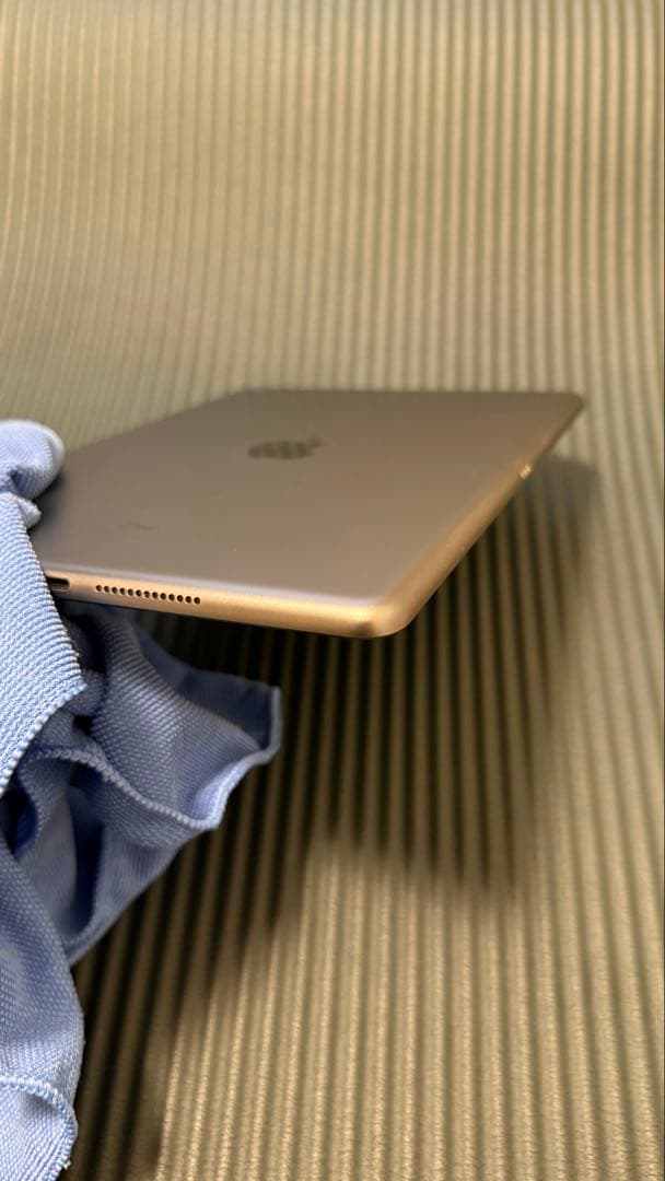 アップル iPad 第7世代 WiFi 32GB スペースグレイ 付属品あり