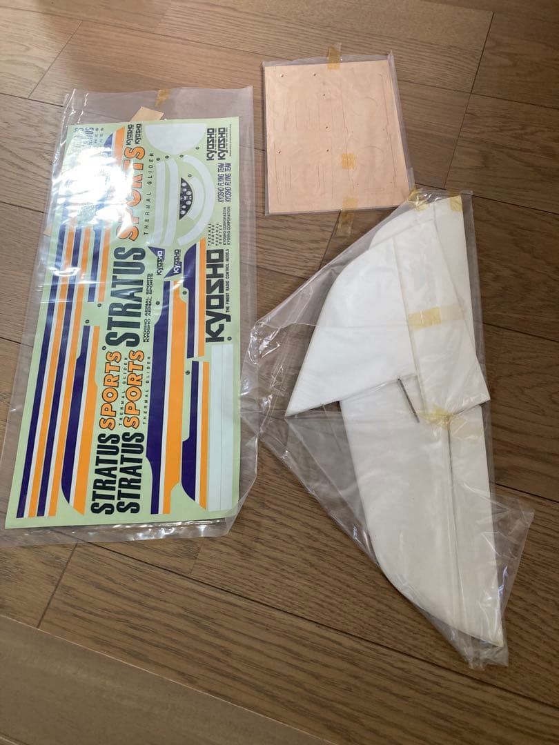 KYOSHO STRATUS SPORTS 電動グライダー