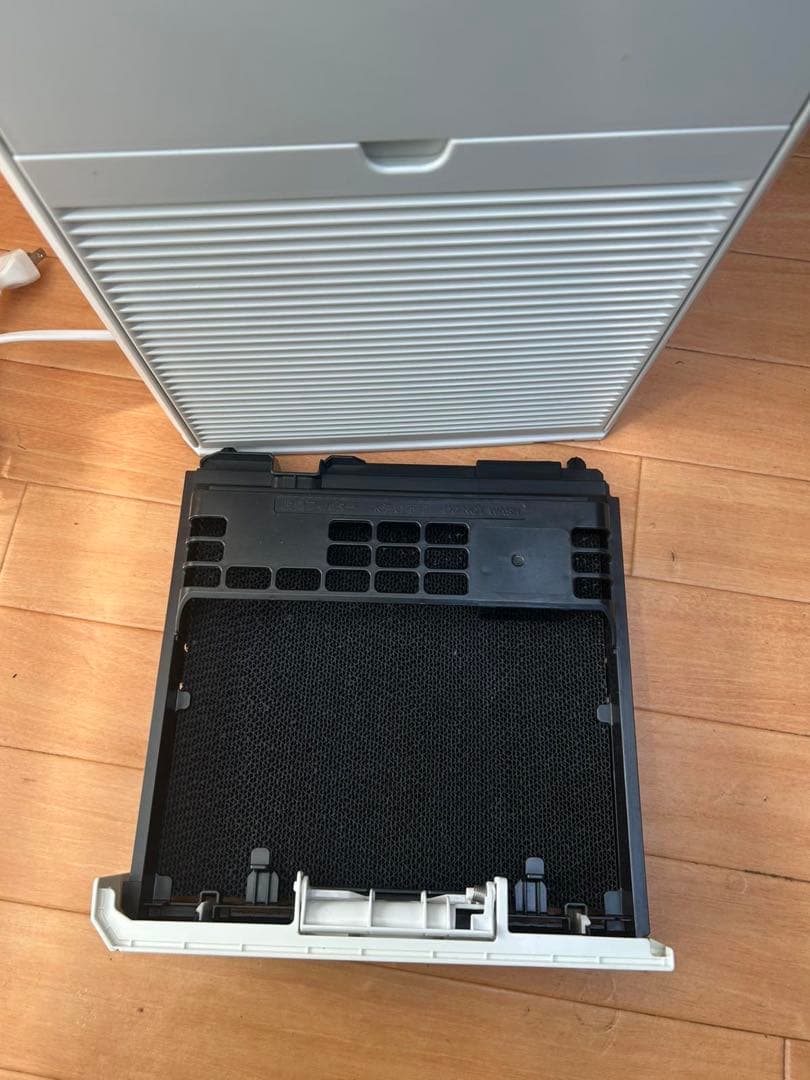 ダイキン　MC55Y-W 2022年　ストリーマ空気清浄機 ホワイト