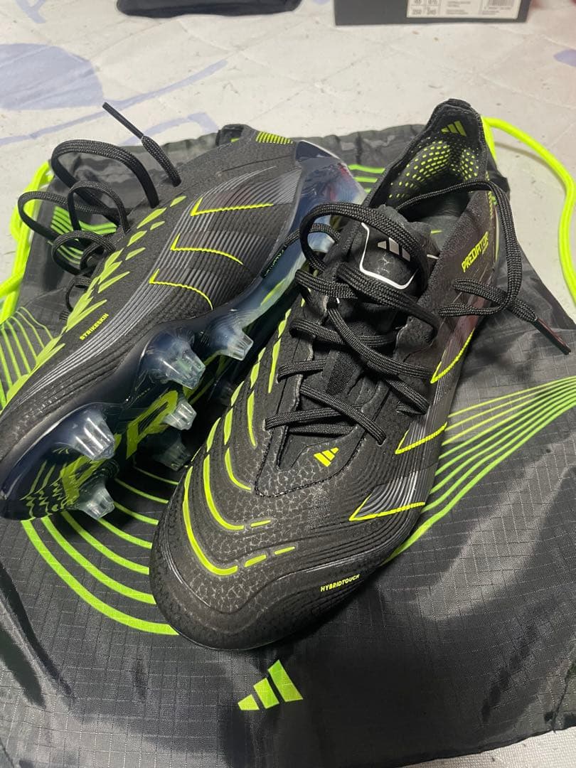 シューズ adidas Predator FG