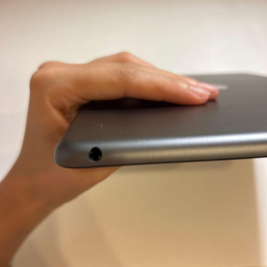 【ジャンク】iPad 第9世代 64GB 箱付き