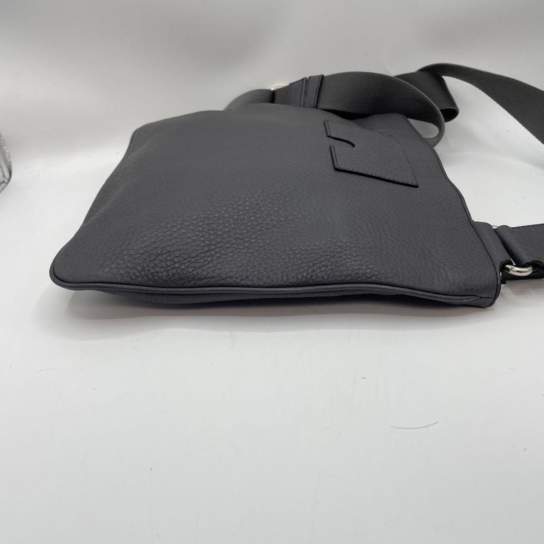 BALLY バリー ショルダーバッグ レザー ダークグレー　シボ革　メンズ