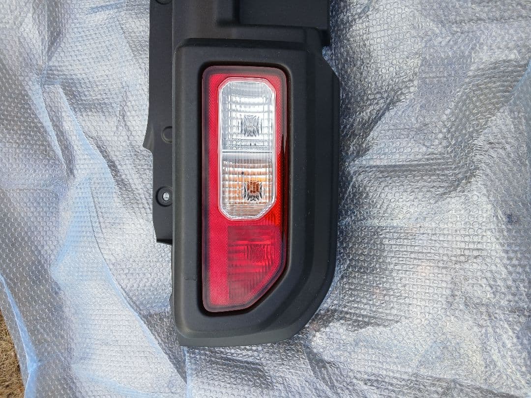 美品！！スズキ ジムニーシエラ 3型JB74 リアバンパー