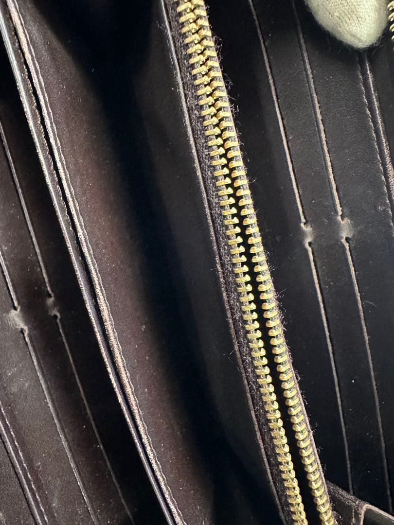 ルイヴィトン LOUIS VUITTON ヴェルニ　長財布 ジッピーウォレット