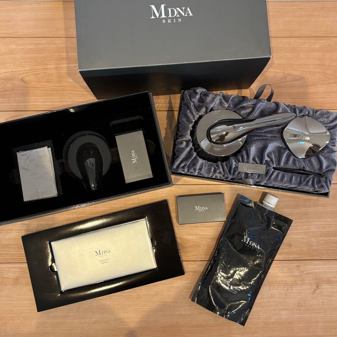 MDNA SKIN フェイシャルデバイスセット