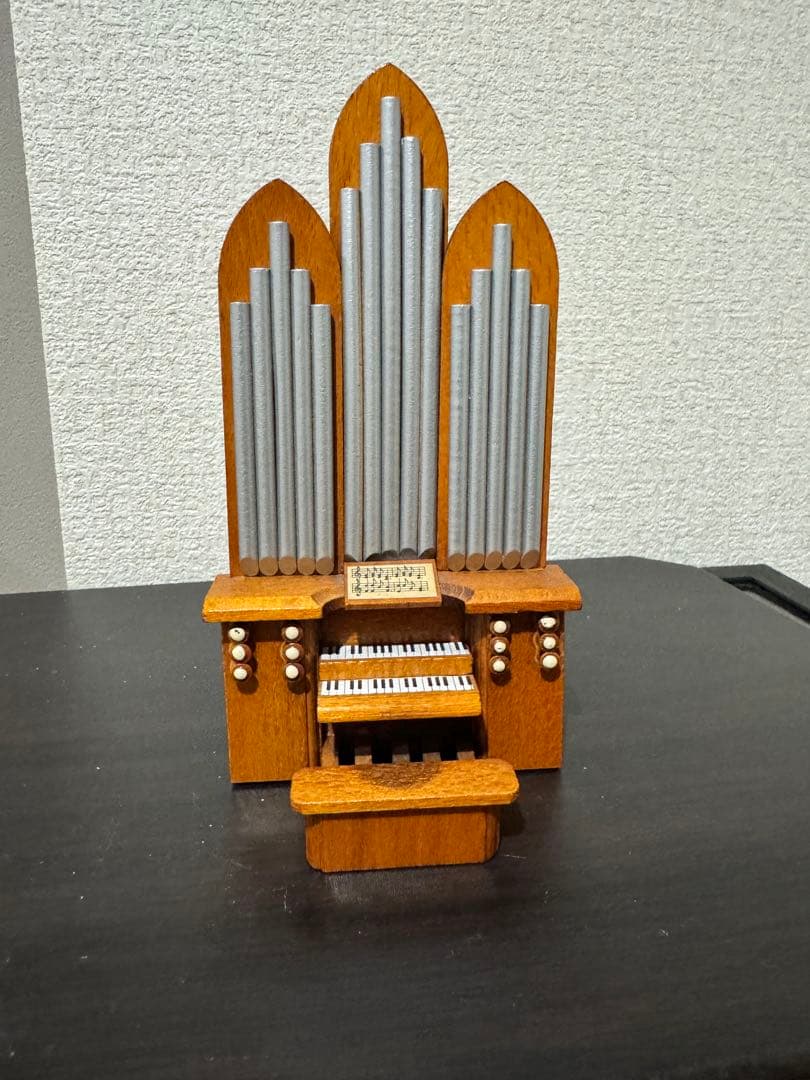 (28) CATATE 147 (BACH) スイス製リュージュ　オルゴール