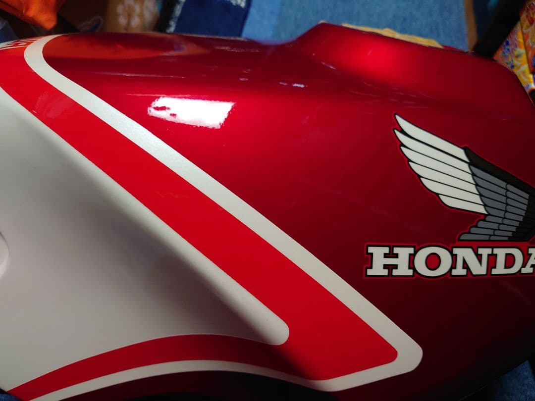 HONDA VF-400F タンク 新品 V-FOUR