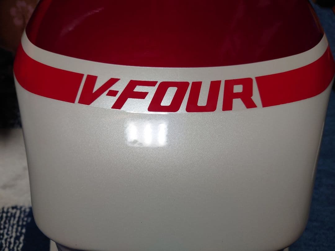 HONDA VF-400F タンク 新品 V-FOUR