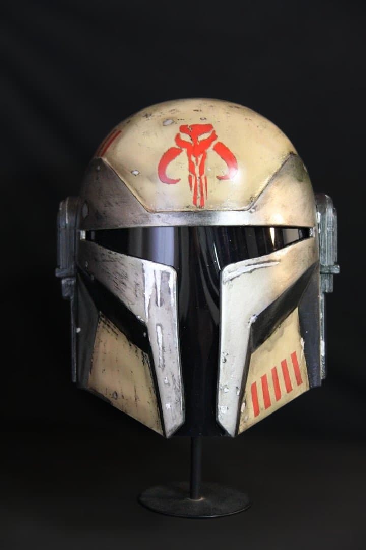 マンダロリアンヘルメット