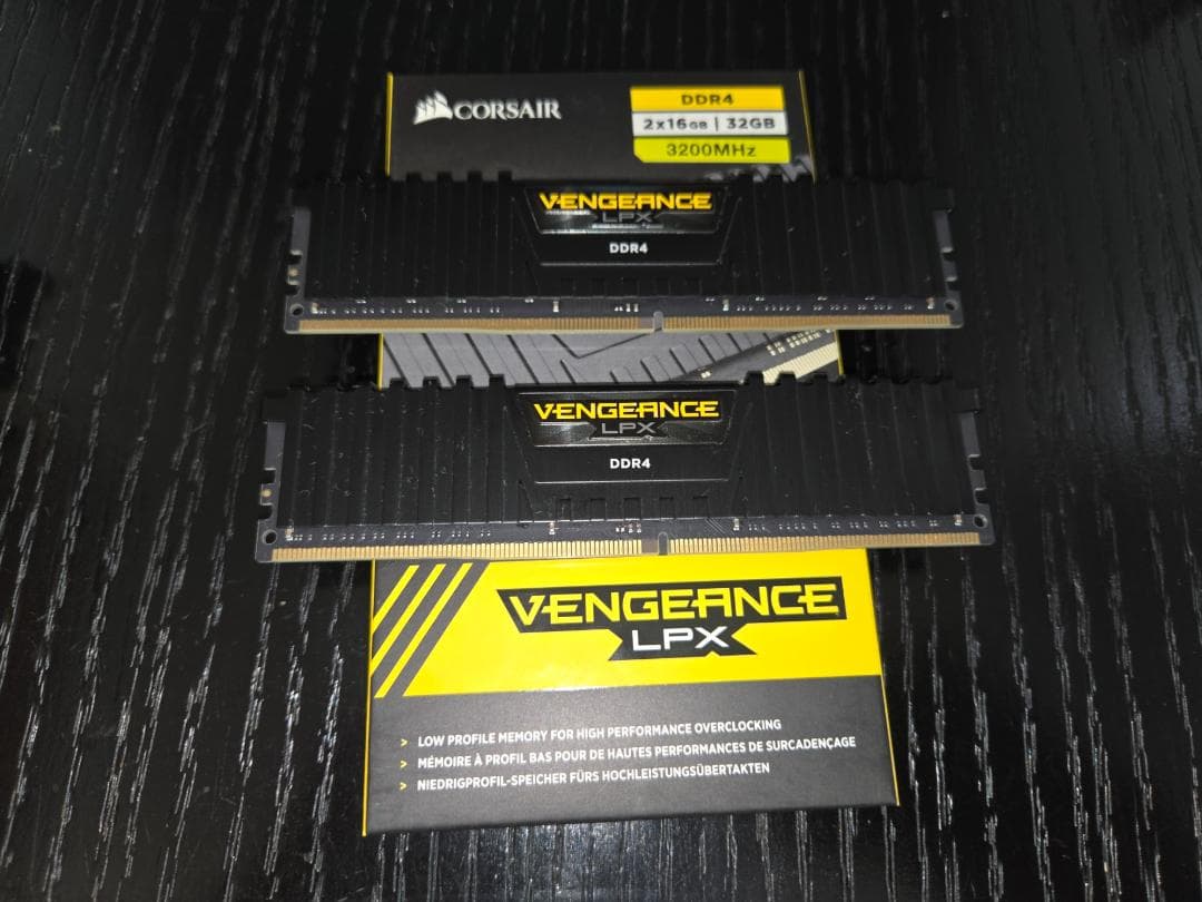 コルセア DDR4-3200 VENGEANCE LPX 16GB×2 2セット