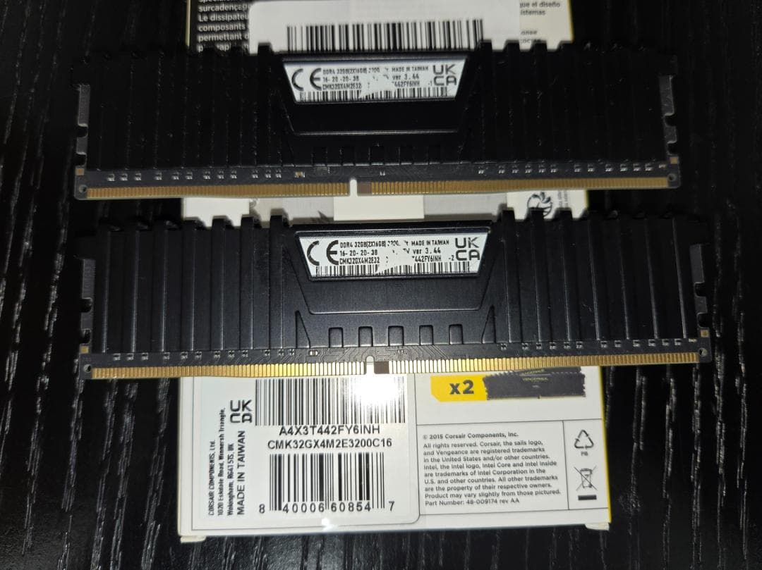 コルセア DDR4-3200 VENGEANCE LPX 16GB×2 2セット