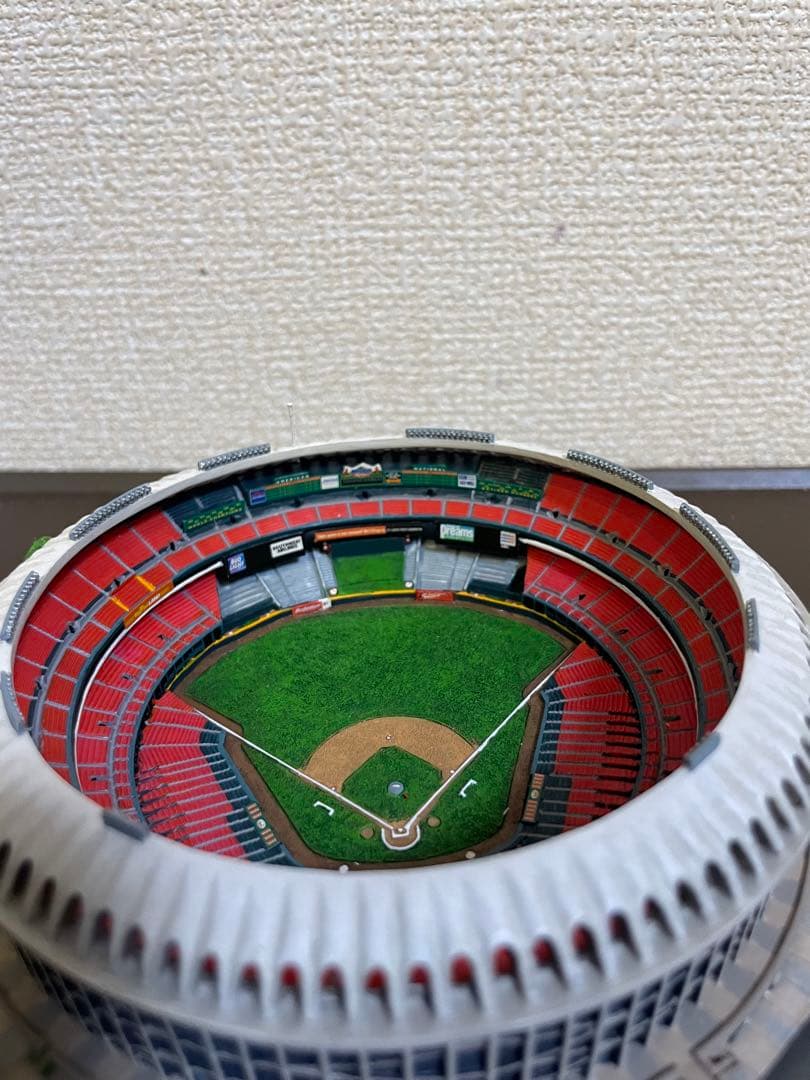 ブッシュスタジアム　ミニチュア フィギュア