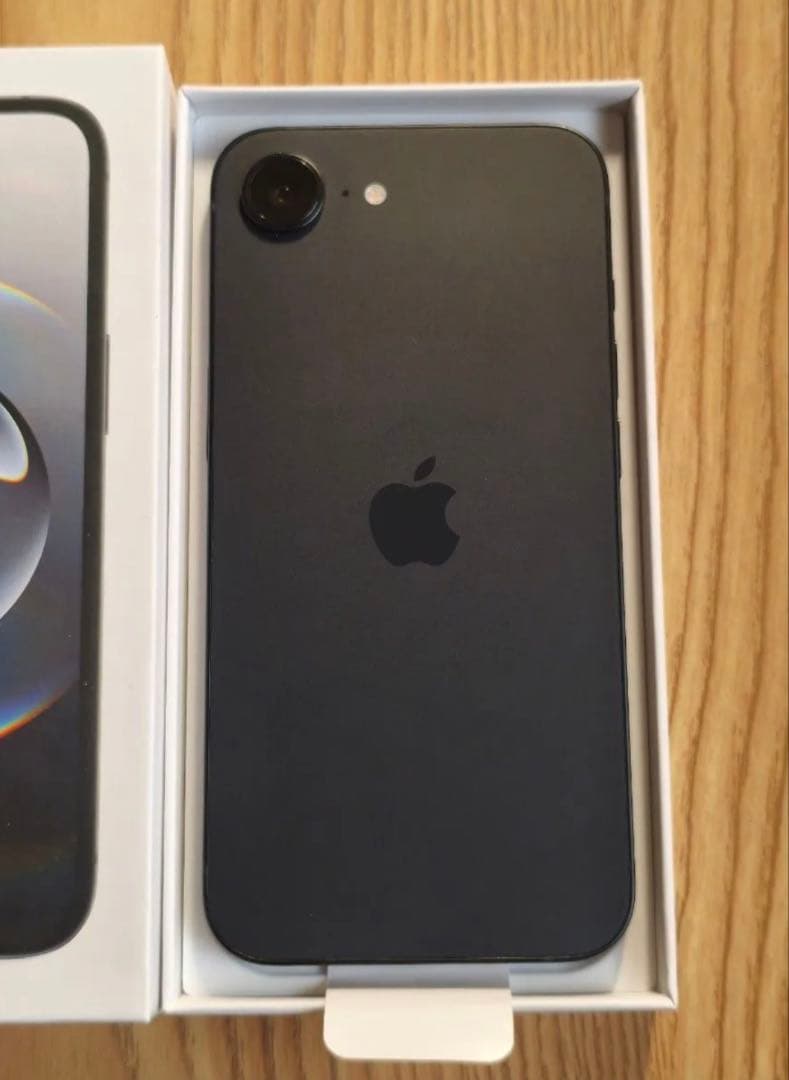 ナ*タ様 iPhone16e 128gb simフリー ブラック