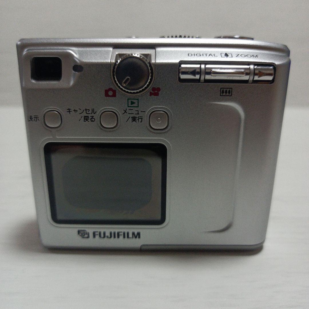 美品　動作品　FUJIFILM FinePix 40i デジタルカメラ