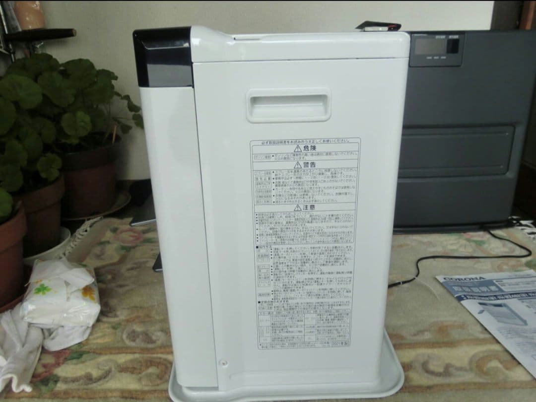 中古美品　2021年製　コロナ石油ファンヒーター FH-WZ5721BY