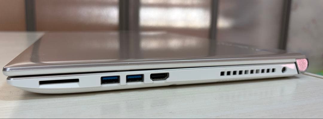 ノートパソコン dynabook T65/EG