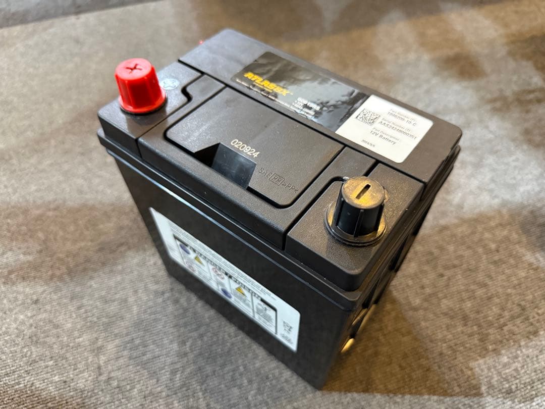 テスラ TESLA モデルX MODELX バッテリー 12V 低電圧