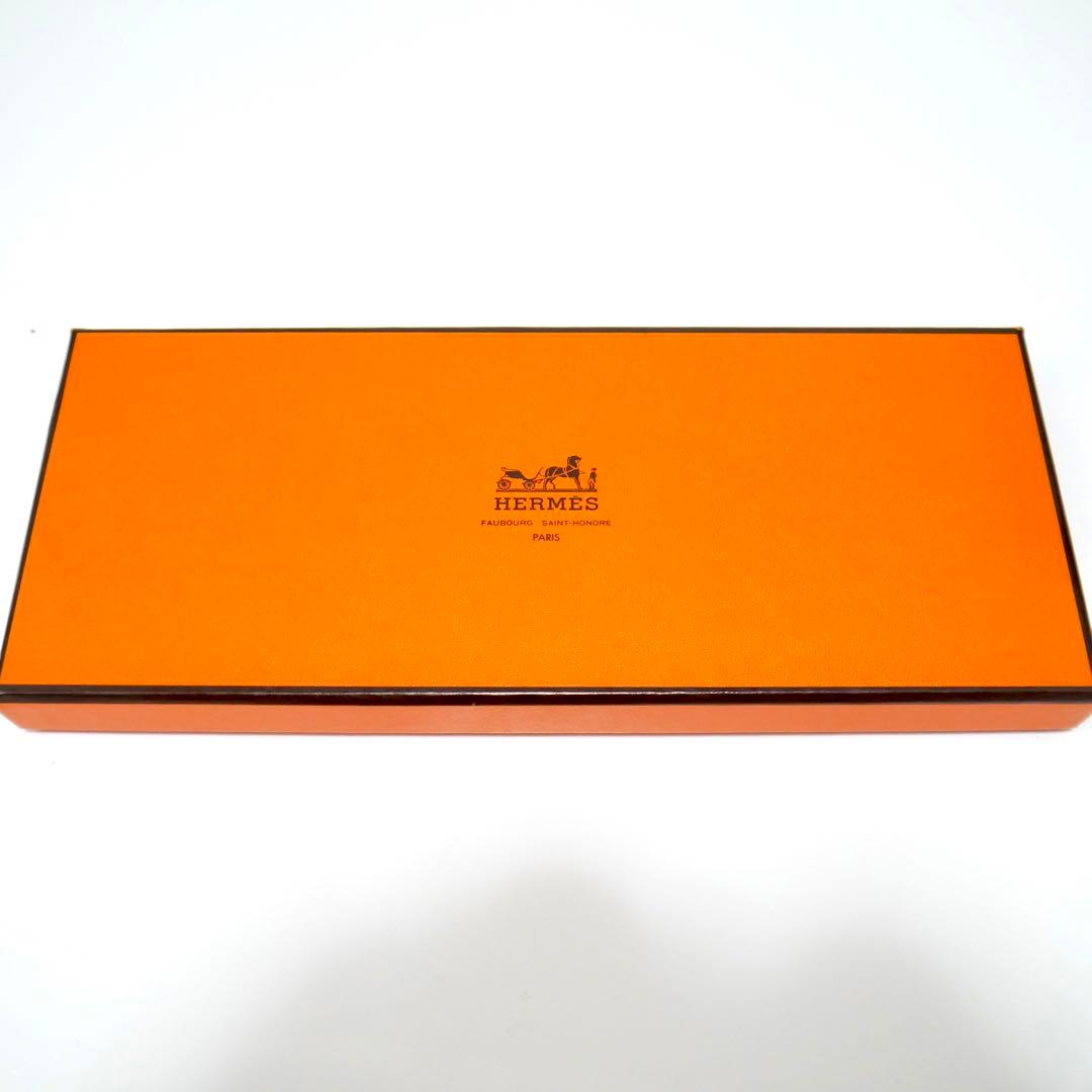 未使用 箱付き HERMES シルク100% カレ40 プチカレ ハンカチーフ