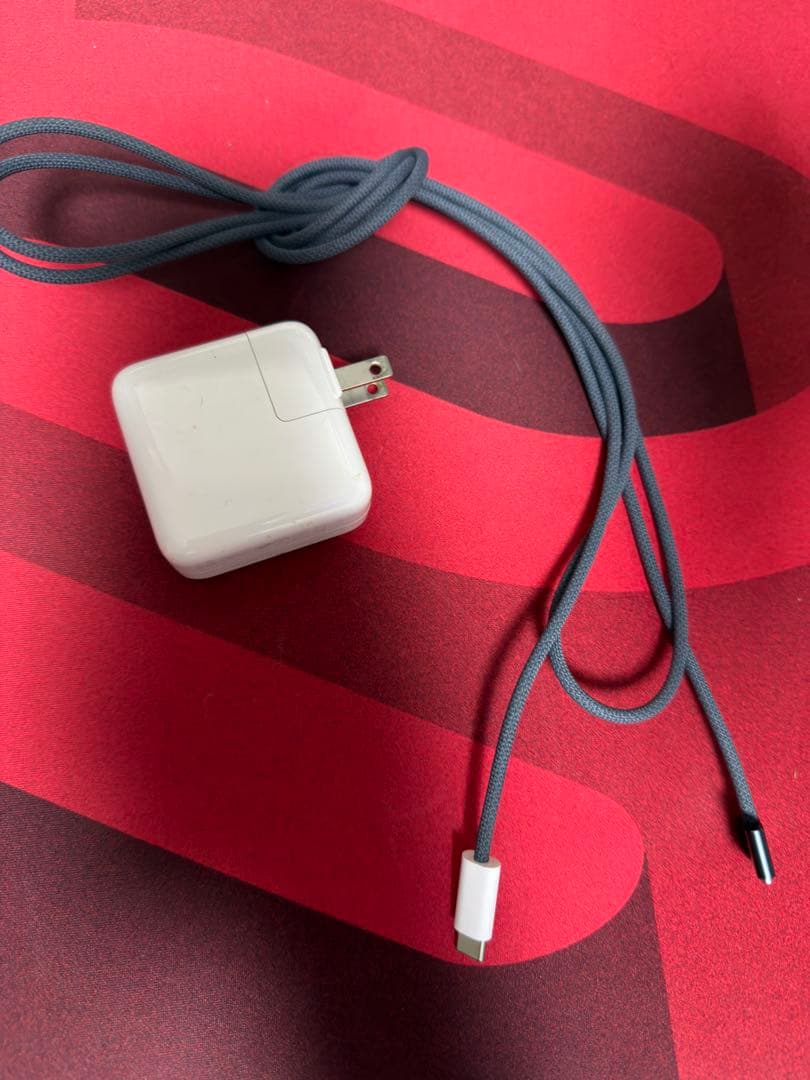 Macbook Air M4 256GB 充電ケーブル　箱あり